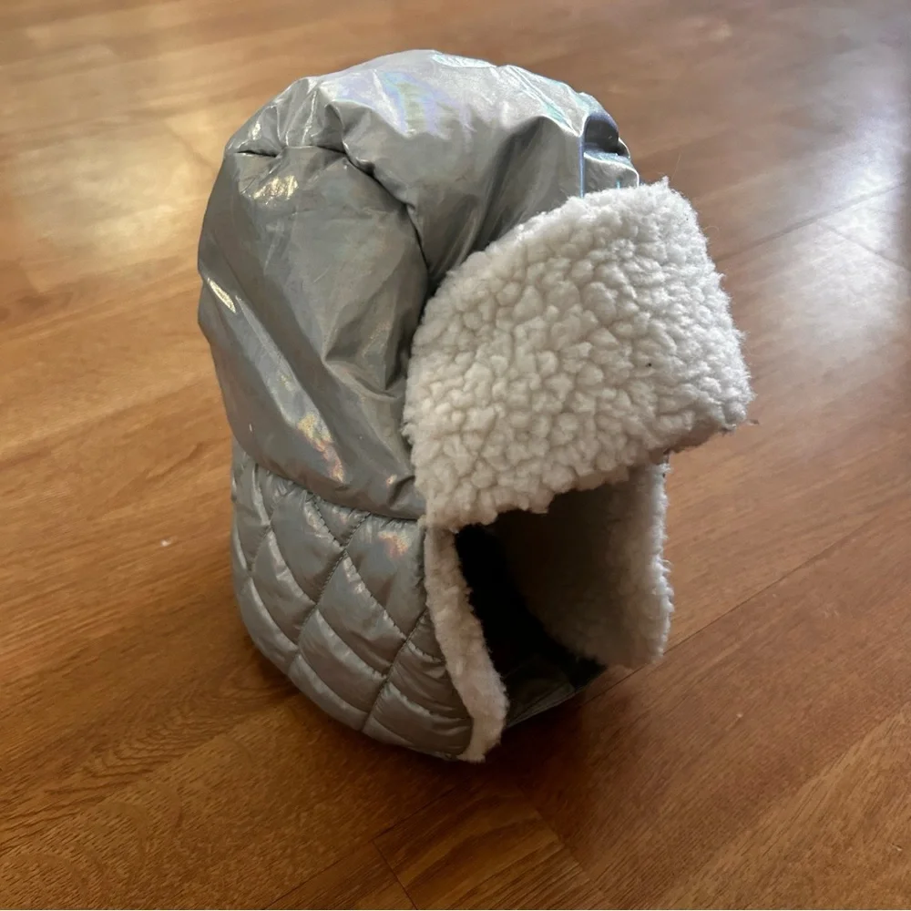 Swiss tech reflective Silver/white faux fur insulated winter/snow hat for kids